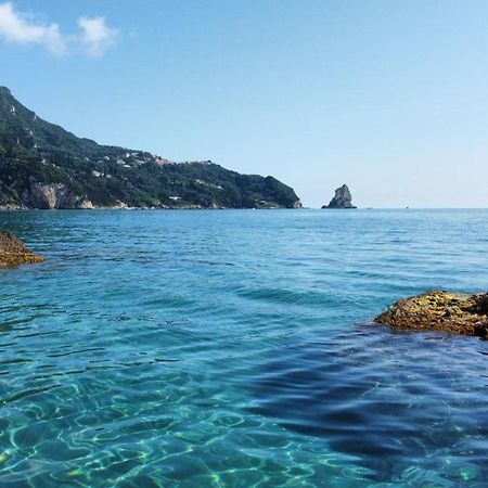 Black Rocks Family, Luxury Seafront Beach Maisonette Agios Gordios  Esterno foto