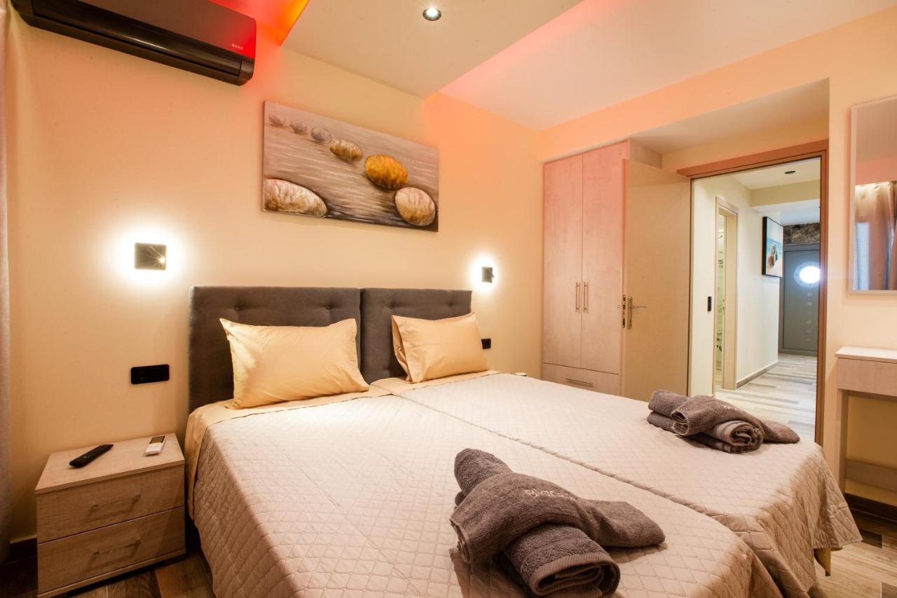 Black Rocks Family, Luxury Seafront Beach Maisonette Agios Gordios  Esterno foto