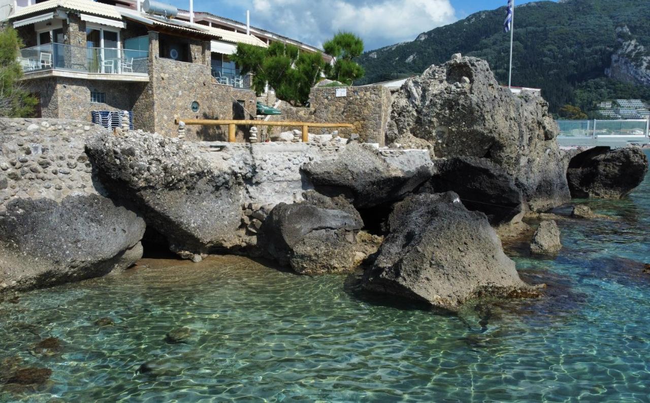Black Rocks Family, Luxury Seafront Beach Maisonette Agios Gordios  Esterno foto