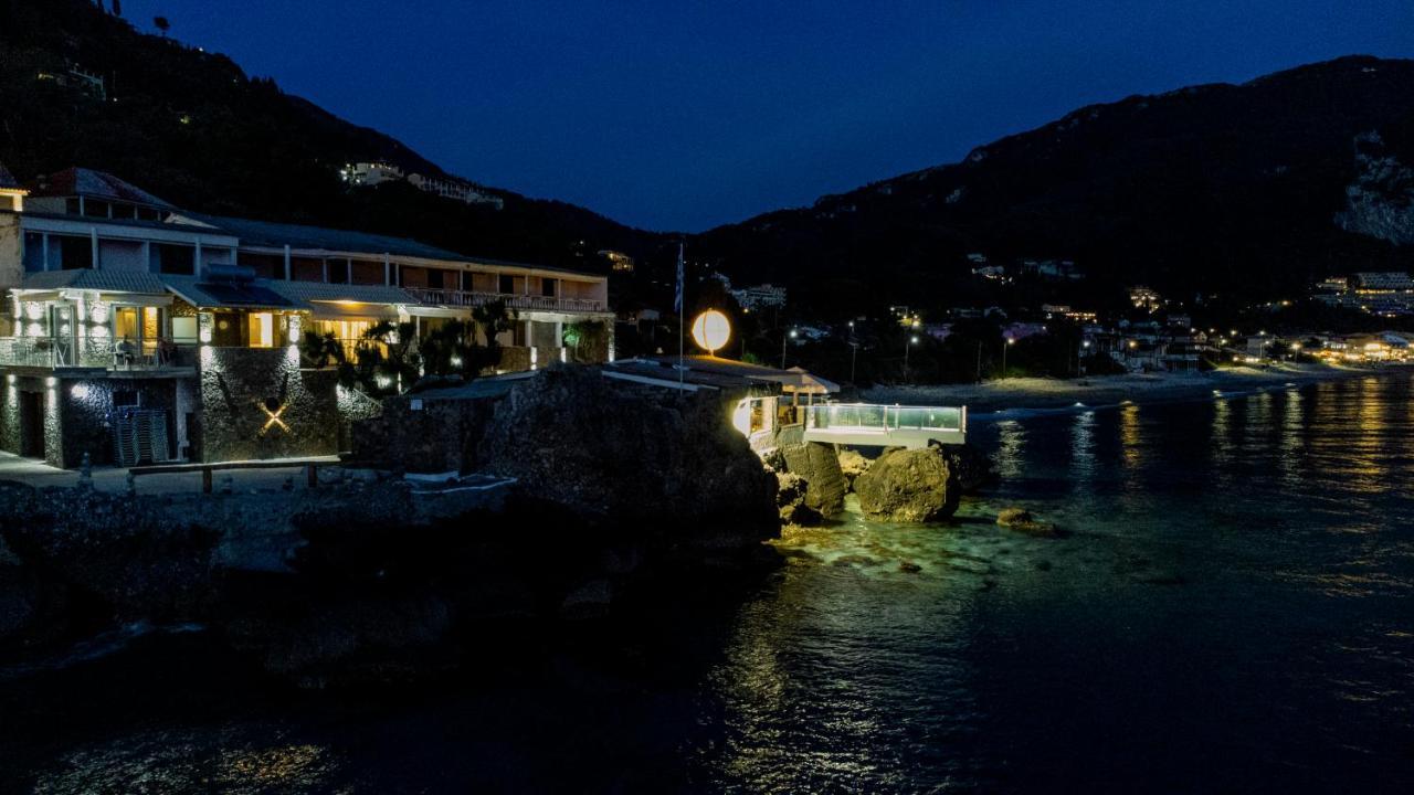 Black Rocks Family, Luxury Seafront Beach Maisonette Agios Gordios  Esterno foto